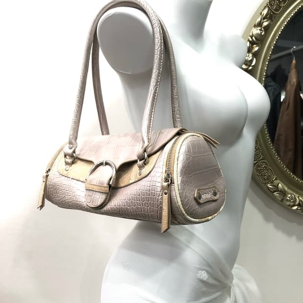 MOOK champagne pink log shoulder bag