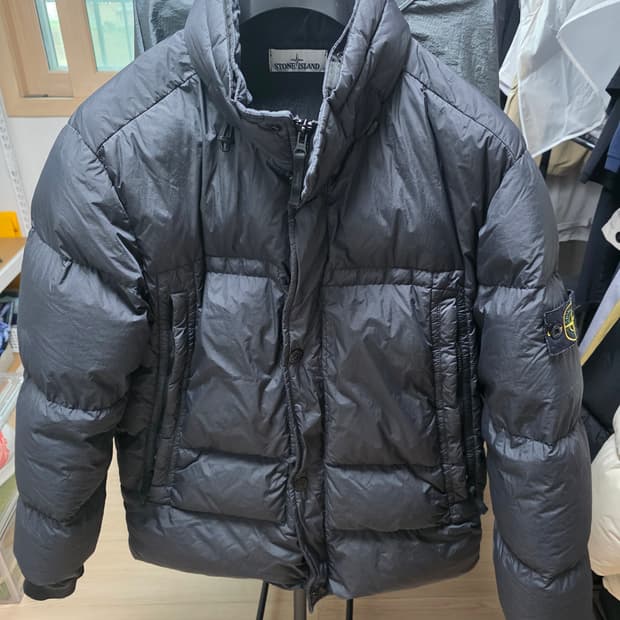 스톤아일랜드 크링클랩스 논후드 패딩 매장판xl