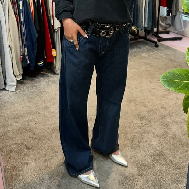 리바이스902 Type1 와이드 부츠컷 데님 팬츠(34)