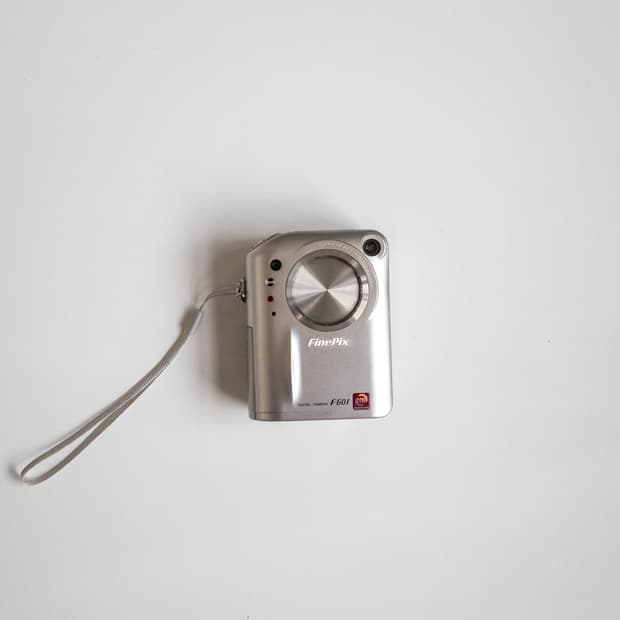 Fujifilm Finepix F601 / 빈티지 디지털 카메라