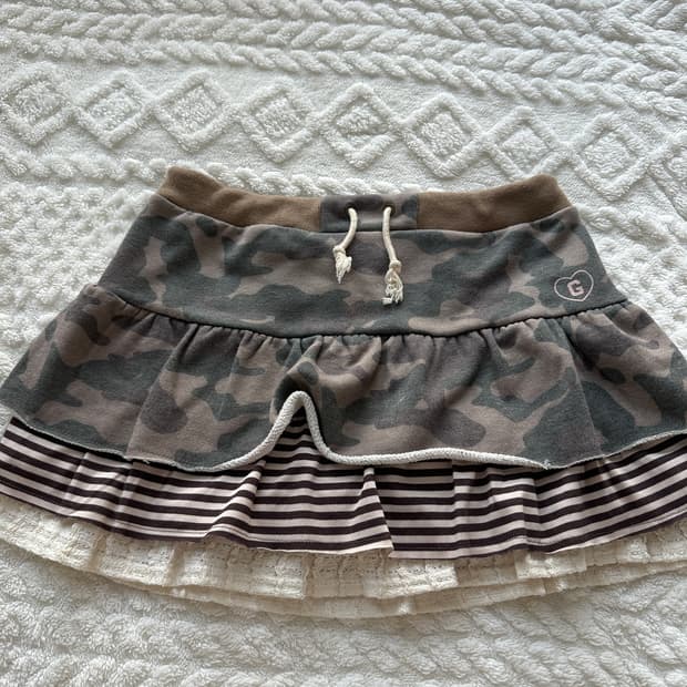 그레일즈 카모 레이어드 스커트