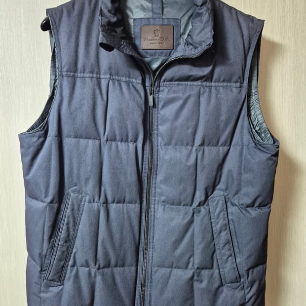 마시모두띠 다운  패딩 조끼 Massimo Dutti 패딩베스트 라지