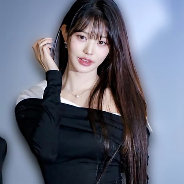 낫유어로즈 릴리탑 블랙 M 판매합니다