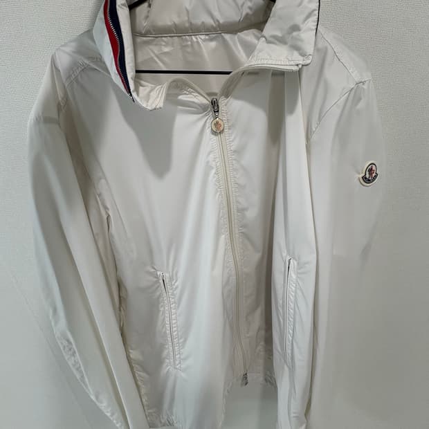 몽클레어 남성 바람막이