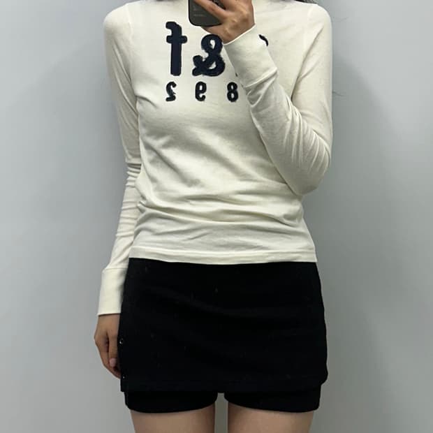 아베크롬비 y2k 와투케 아이보리 롱슬리브 긴팔티
