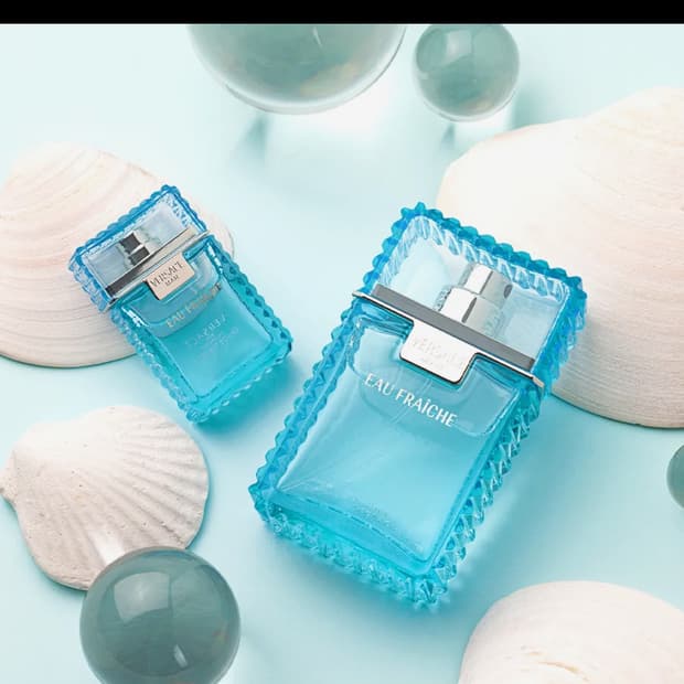 베르사체 맨오후레쉬 향수 50ml+미니어처 5ml 팝니다