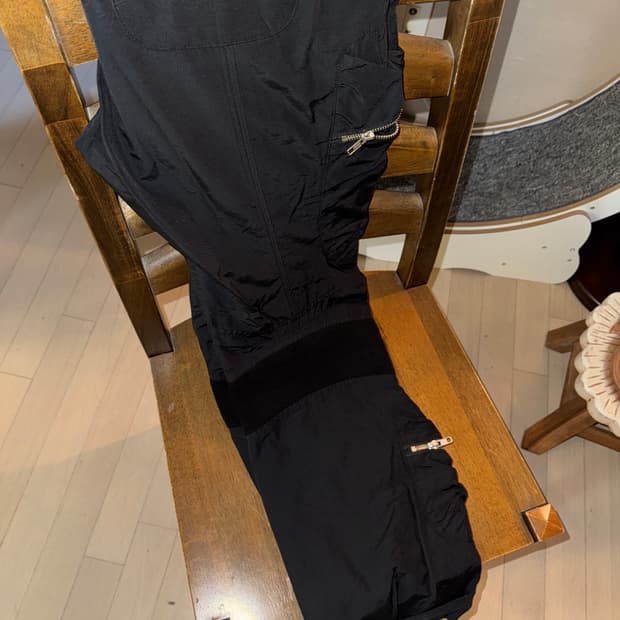 넥스트도어립스 나일론 바지