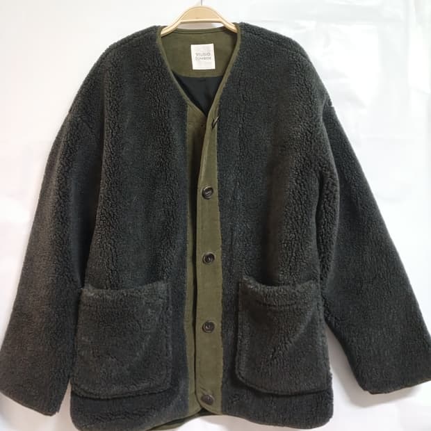 (F,실측 105) 스튜디오 톰보이 여성 뽀글이 부클 가디건