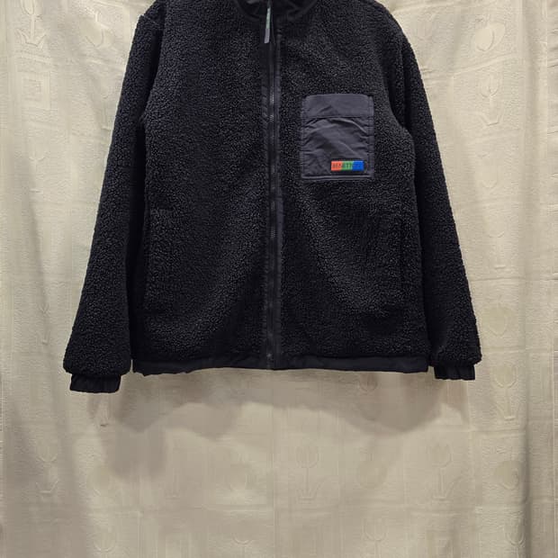 베네통 남여공용 뽀글이 후리스 자켓 검정 L(100)