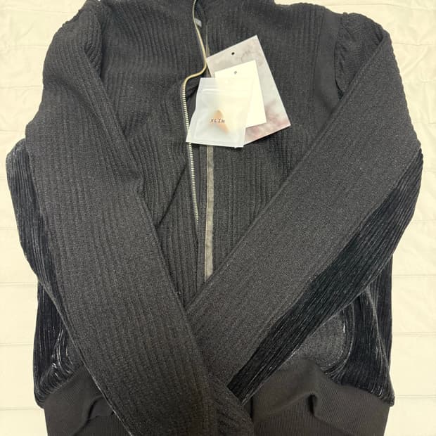 EP.8 01 JERSEY BLACK S