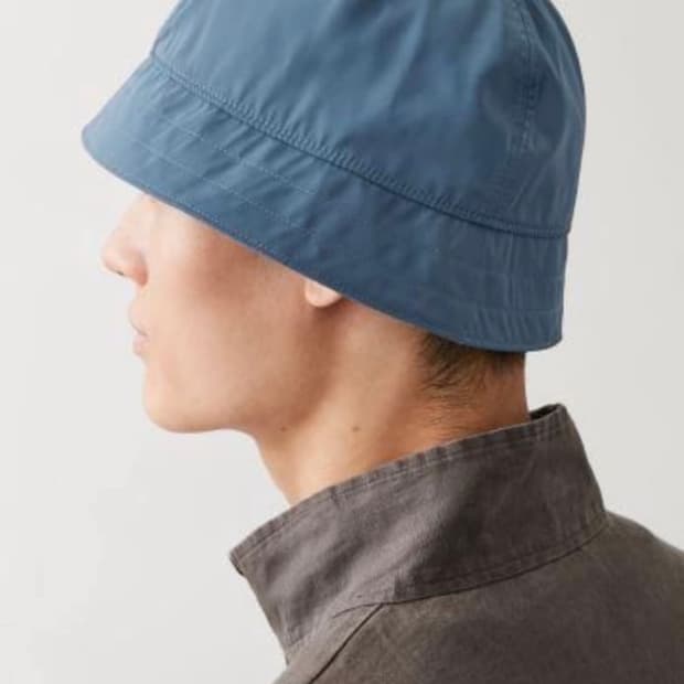 코스 메탈릭 버킷햇 스카이블루 L/XL