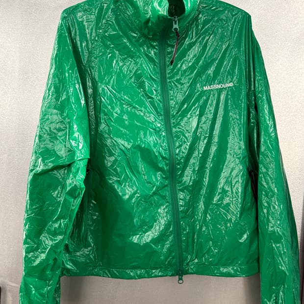 매스노운 MASSNOUN 초록색 바람막이 M