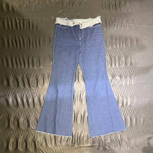 렉토 플레어 로우라이즈 데님팬츠