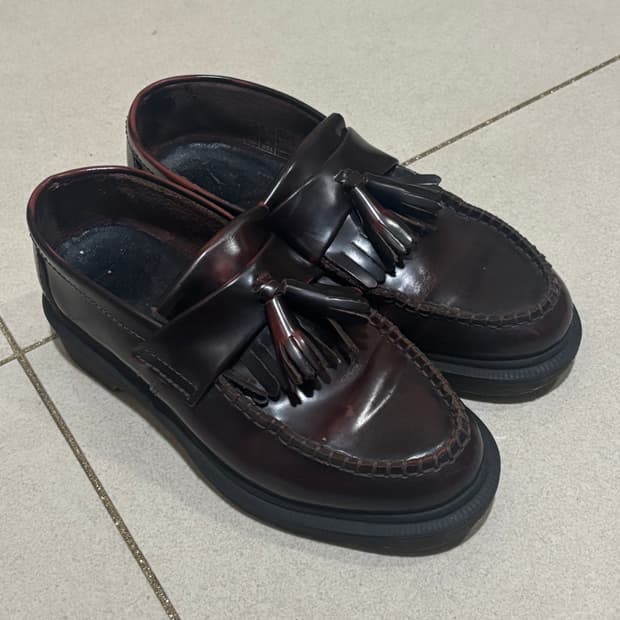 닥터마틴 아드리안 버건디 체리 와인색상 UK4