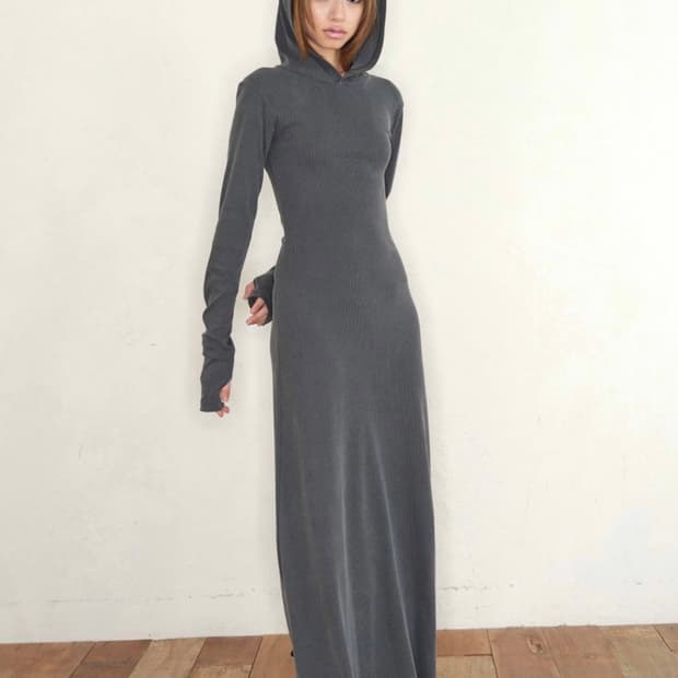 익스파이어드걸 맥시 후드 드레스 차콜 