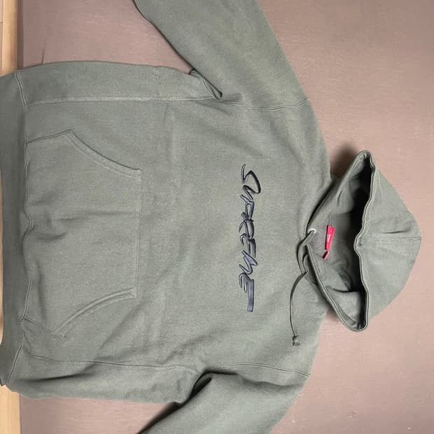 슈프림 후드티 L사이즈