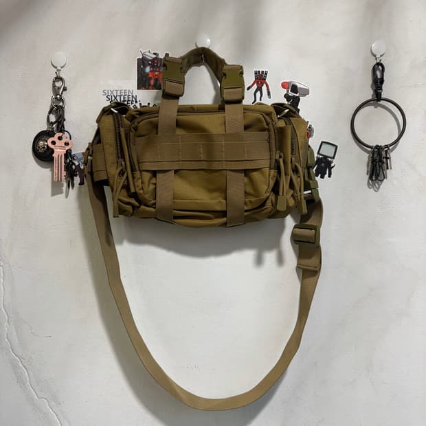빈티지 밀리터리 카키색 크로스백
