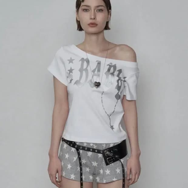 셋업이엑스이 BABY WIDE NECK TOP / WHITE