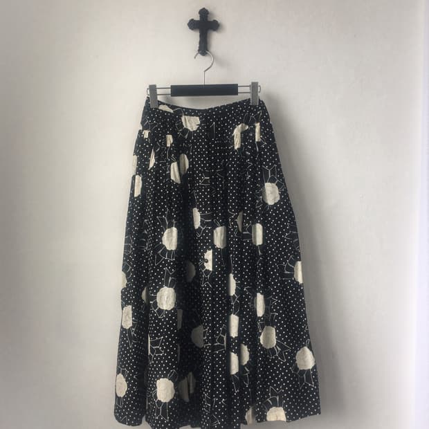 Dot pattern flower ribbon pattern long s