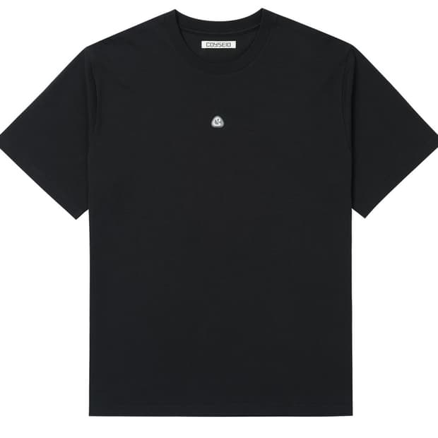 코이세이오 심볼 로고 레귤러 티셔츠 블랙