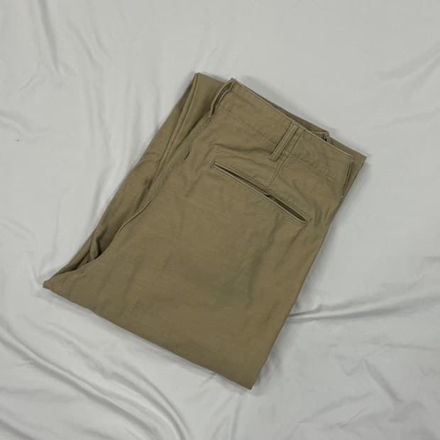 무신사스탠다드 백사틴 오피서 팬츠
