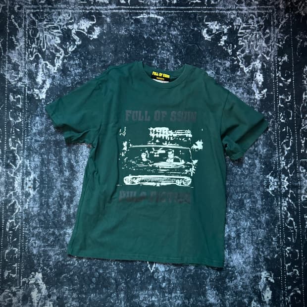 printed design green T-shirt