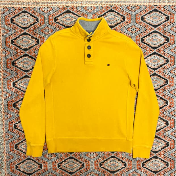 타미힐피거 머스타드 헨리 폴라넥 니트 맨투맨 남성S