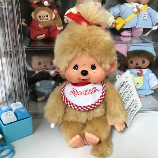 베이지 s 몬치치 걸