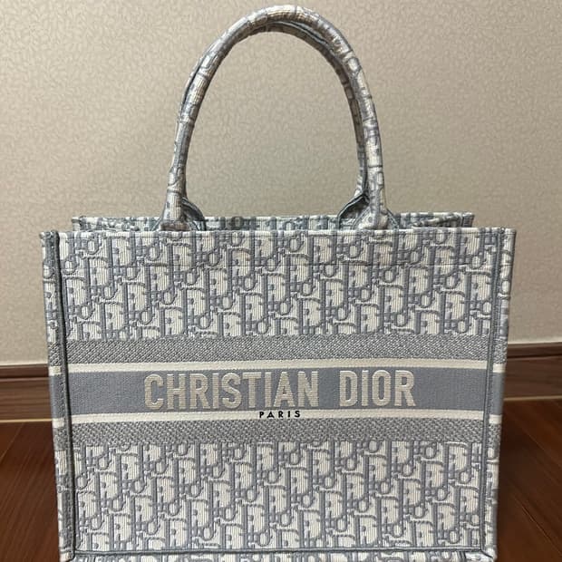 디올 토트백