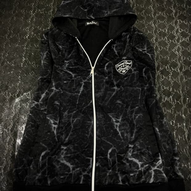 “WILD LIFE” 00’s Crack Design Patch Deta