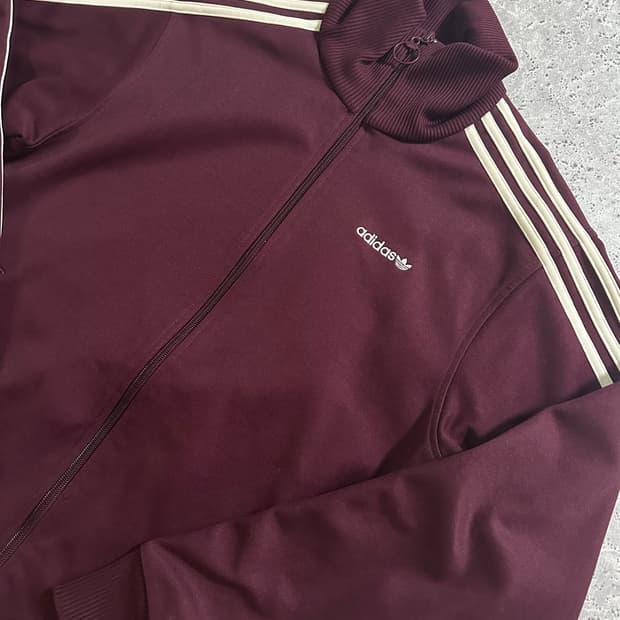 00s Adidas 버건디 베어 그래픽 트랙탑