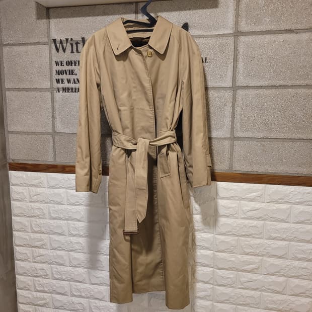 버버리 벨티드 트렌치코트