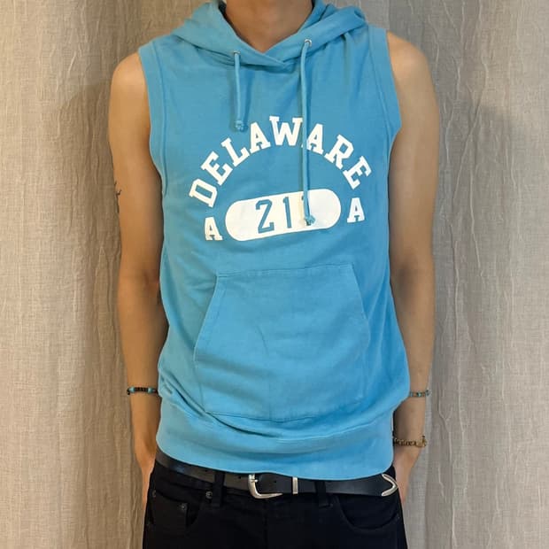 Champion Sleeveless Hood