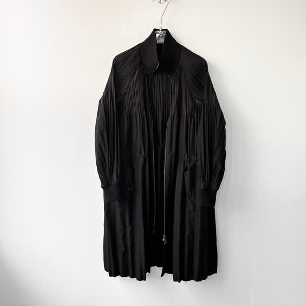 이세이미야케 플리츠 코트
