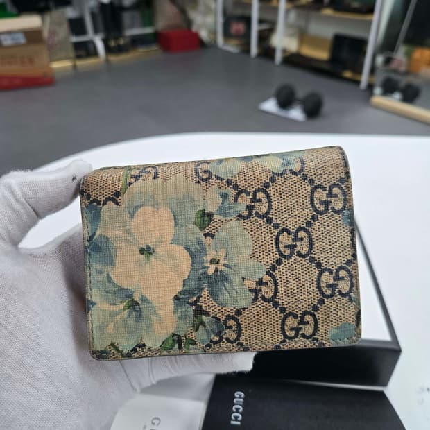 [50%할인] 구찌 불룸 카드지갑