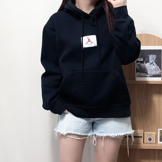 [정품] 조던 블랙 중앙로고 기모 후드티 [ L ]