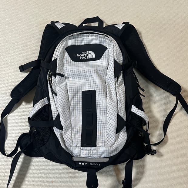노스페이스 핫 샷 백팩 30L NEM2DI03