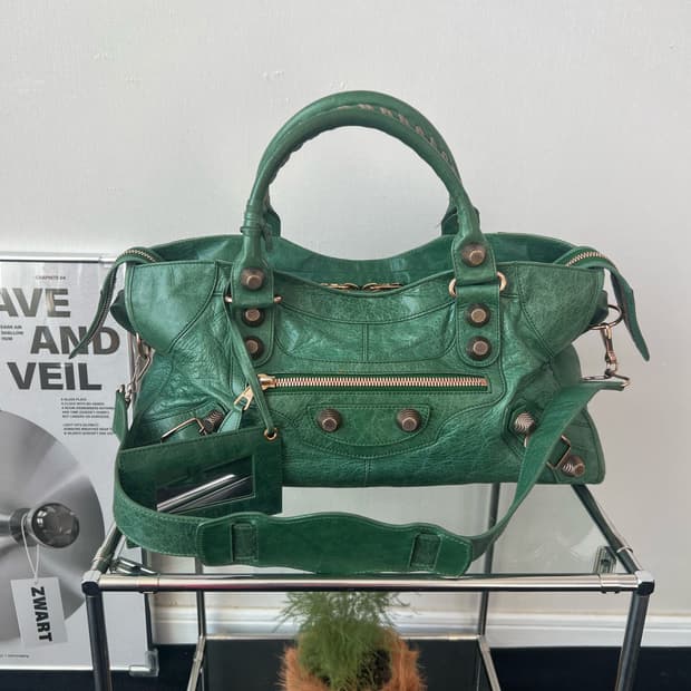 발렌시아가 파트타임 모터백