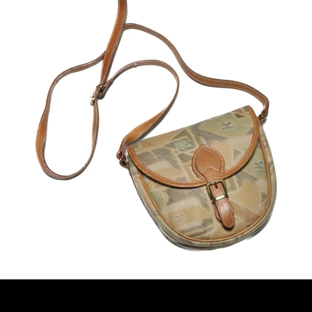 (마지막특가) Courreges 패턴 레더 크로스백