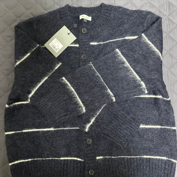 벨리에 브러쉬드 탐 가디건 100 새상품