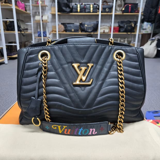 [특가][정품] 루이비통 뉴웨이브 체인 숄더백