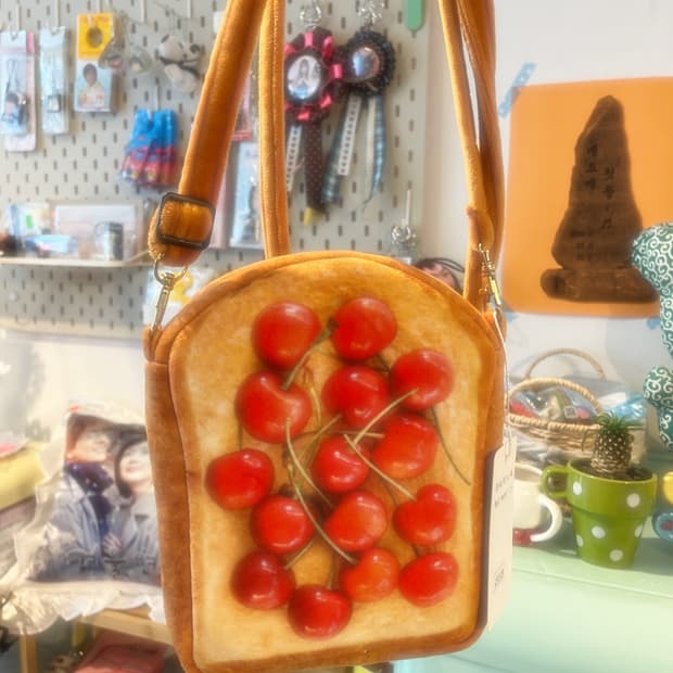 체리 토스트 크로스백 🍒