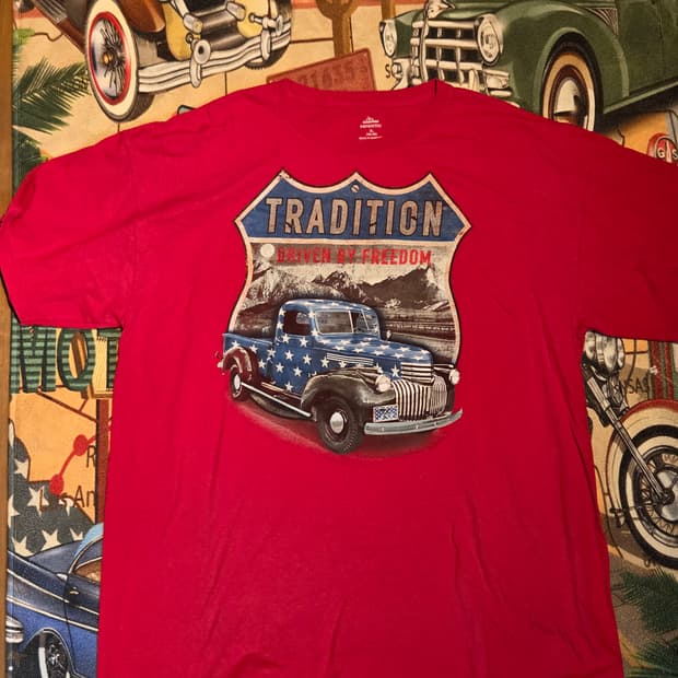 아메리칸 트러커 무드 티셔츠