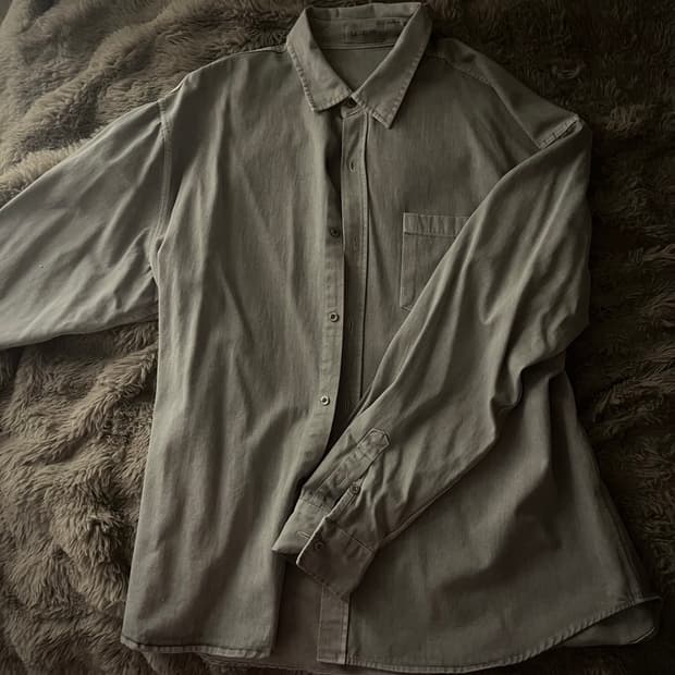 루즈 피그먼트 셔츠