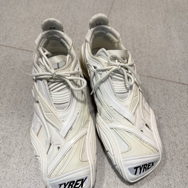 발렌시아가 타이렉스 45