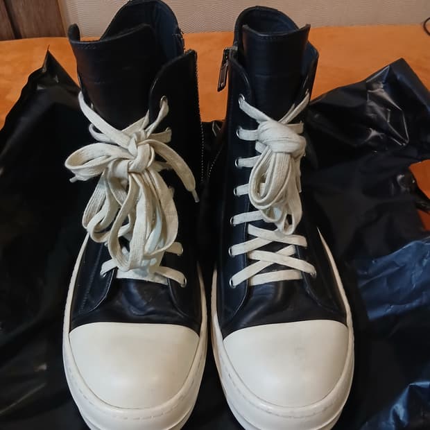 릭오웬스 라몬즈 하이 팝니다.