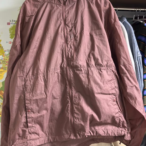 무신사 스탠다드 바람막이 스모크 핑크