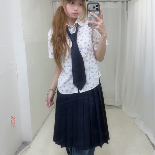 데일리 잔꽃 모리걸 셔츠 프레피 네이비 여름 코디세트