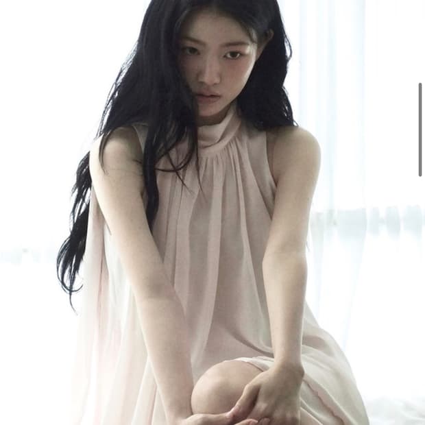 [새상품]레이즈미야 유이 러플 블라우스 피치 핑크