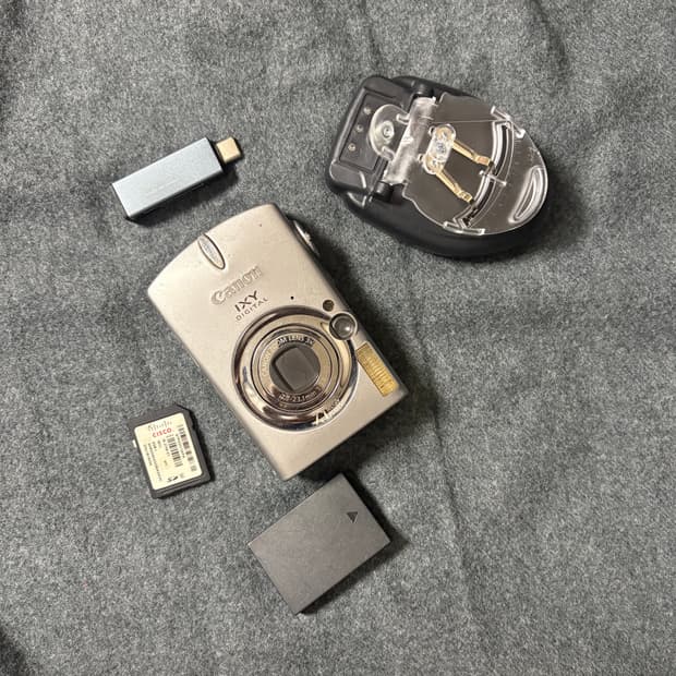 Canon Ixy700(=ixus750) 원희 디카 판매합니다!